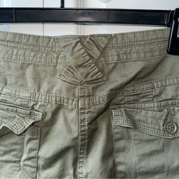 Style & Co. Women’s Olive Green Cargo Capris Size 18W - Picture 7 of 9